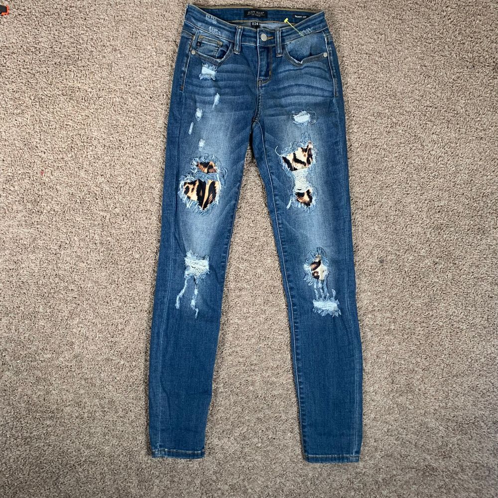 Judy Blue Distressed Leopard Patch Skinny‎ Jeans Medium Wash Size 0/24